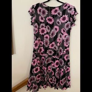 Pink/black floral short-sleeved dress, stretchy, gorgeous, EU60(5XL US).